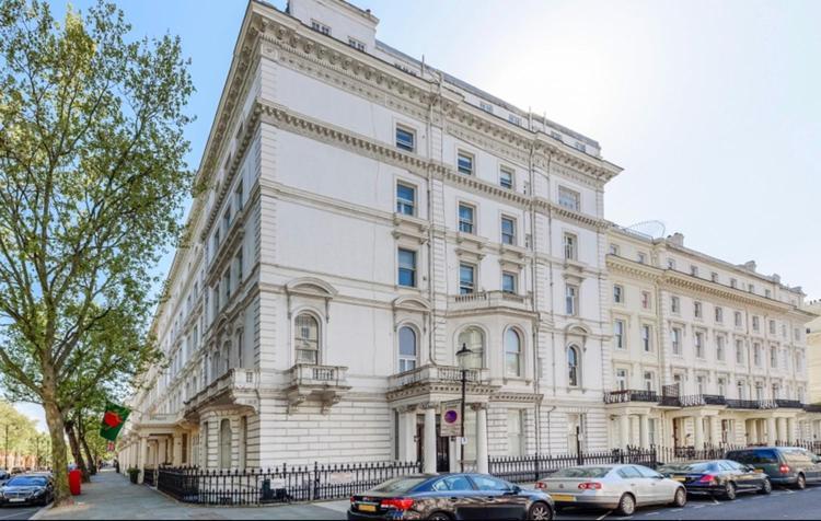 Kensington Apartment London